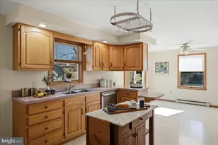 804 N Reymann St, Ranson, WV 25438 - Photo 21