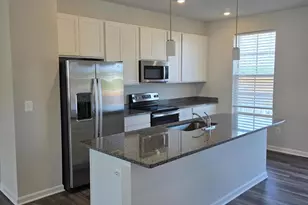 103 Winterplace Dr, Charles Town, WV 25414 - Photo 3