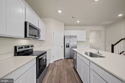 402 Atkinson Street, Shenandoah Junction, WV 25442 - Photo 7