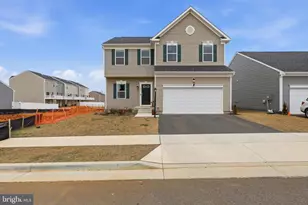 124 Huntwell West Blvd, Ranson, WV 25438 - Photo 3