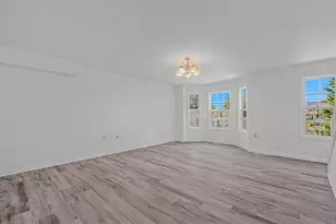 316 E 5th Ave, Ranson, WV 25438 - Photo 9