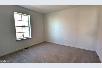 11 Edinburg Ct, Charles Town, WV 25414 - Photo 11