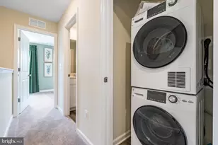 1238 Red Clover Ln, Ranson, WV 25438 - Photo 7