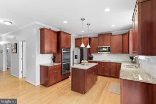 290 Lookout Mountain Ct, Harpers Ferry, WV 25425 - Photo 3
