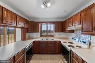 8958 Leetown Rd, Kearneysville, WV 25430 - Photo 17