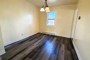 316 S West St, Charles Town, WV 25414 - Photo 9