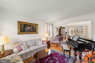 365 Runnymede Dr, Charles Town, WV 25414 - Photo 7