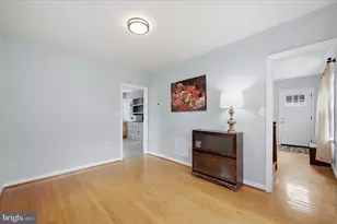 410 E Hunter St, Charles Town, WV 25414 - Photo 7