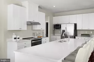 1510 Wallace Way, Ranson, WV 25438 - Photo 5