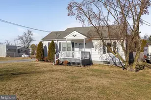 405 E 7th Ave, Ranson, WV 25438 - Photo 27