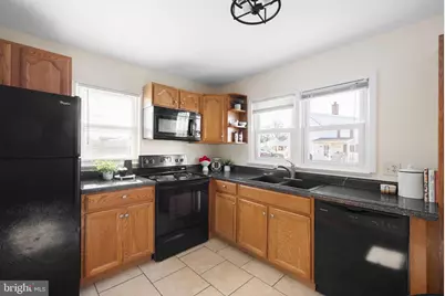 405 E 7th Avenue, Ranson, WV 25438 - Photo 5