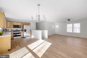 106 Mountain Dew Ct, Harpers Ferry, WV 25425 - Photo 3