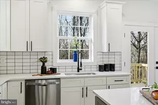 985 Hostler Rd, Harpers Ferry, WV 25425 - Photo 11