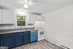 1005 Lower Clubhouse Drive, Harpers Ferry, WV 25425 - Photo 9