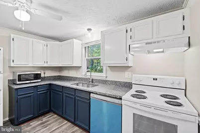 1005 Lower Clubhouse Drive #4, Harpers Ferry, WV 25425 - Photo 7