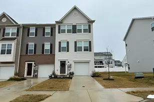 128 Telluride Wy, Charles Town, WV 25414 - Photo 1