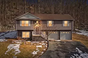 1194 Valley View Rd, Harpers Ferry, WV 25425 - Photo 3