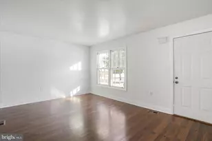 203 Apple Tree Dr, Ranson, WV 25438 - Photo 7