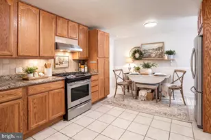 203 Apple Tree Dr, Ranson, WV 25438 - Photo 9