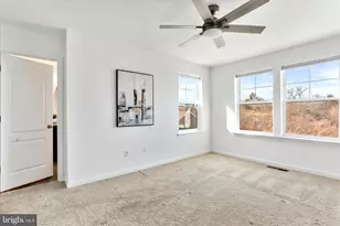 621 Lord Fairfax St, Charles Town, WV 25414 - Photo 15