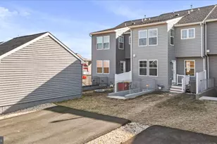 621 Lord Fairfax St, Charles Town, WV 25414 - Photo 31