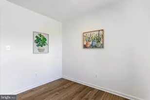 621 Lord Fairfax St, Charles Town, WV 25414 - Photo 11