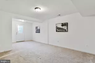 621 Lord Fairfax St, Charles Town, WV 25414 - Photo 25
