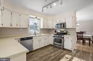 30 Green Valley Dr, Charles Town, WV 25414 - Photo 15