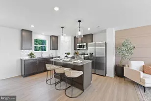 245 Monroe Ave, Ranson, WV 25438 - Photo 7