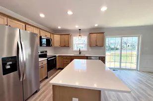 397 Burns St, Ranson, WV 25438 - Photo 5