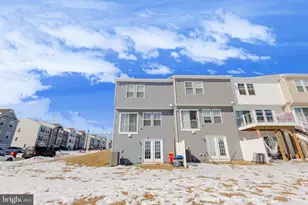 12 Orch Grn Dr, Charles Town, WV 25414 - Photo 3