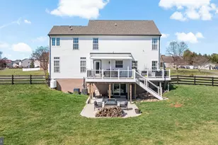 118 Carriage Dr, Harpers Ferry, WV 25425 - Photo 7