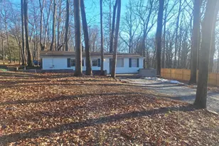 178 Huckleberry Ln, Harpers Ferry, WV 25425 - Photo 1