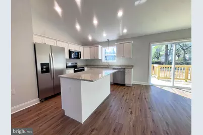 375 Burns Street, Ranson, WV 25438 - Photo 5