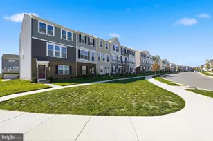 360 Anthem St, Ranson, WV 25438 - Photo 5