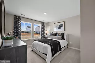 34 Aloma St, Charles Town, WV 25414 - Photo 5