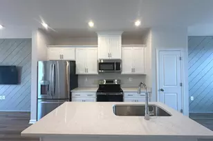 10 Coolidge Ave, Ranson, WV 25438 - Photo 1