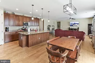 128 Sparkling Brook Rd, Ranson, WV 25438 - Photo 13