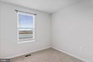 135 Presidents Pointe Ave, Ranson, WV 25438 - Photo 25