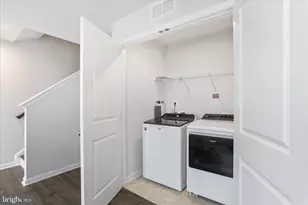 135 Presidents Pointe Ave, Ranson, WV 25438 - Photo 9