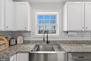 518 Naples Wy, Charles Town, WV 25414 - Photo 17