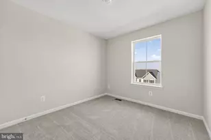 1240 Red Clover Ln, Ranson, WV 25438 - Photo 33