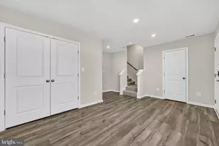 1240 Red Clover Ln, Ranson, WV 25438 - Photo 7