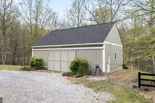 328 Multnomah Ln, Harpers Ferry, WV 25425 - Photo 3