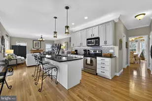 17 Shamrock Ln, Charles Town, WV 25414 - Photo 5