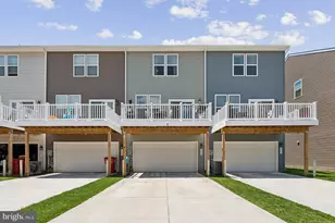 195 Presidents Pointe Ave, Ranson, WV 25438 - Photo 17