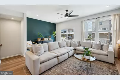 195 Presidents Pointe Avenue, Ranson, WV 25438 - Photo 3