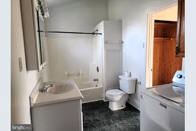 203 W 5th Avenue #1, Ranson, WV 25438 - Photo 5