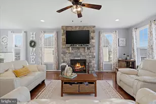 224 Courier Dr, Charles Town, WV 25414 - Photo 11