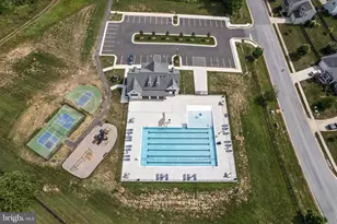 224 Courier Dr, Charles Town, WV 25414 - Photo 5